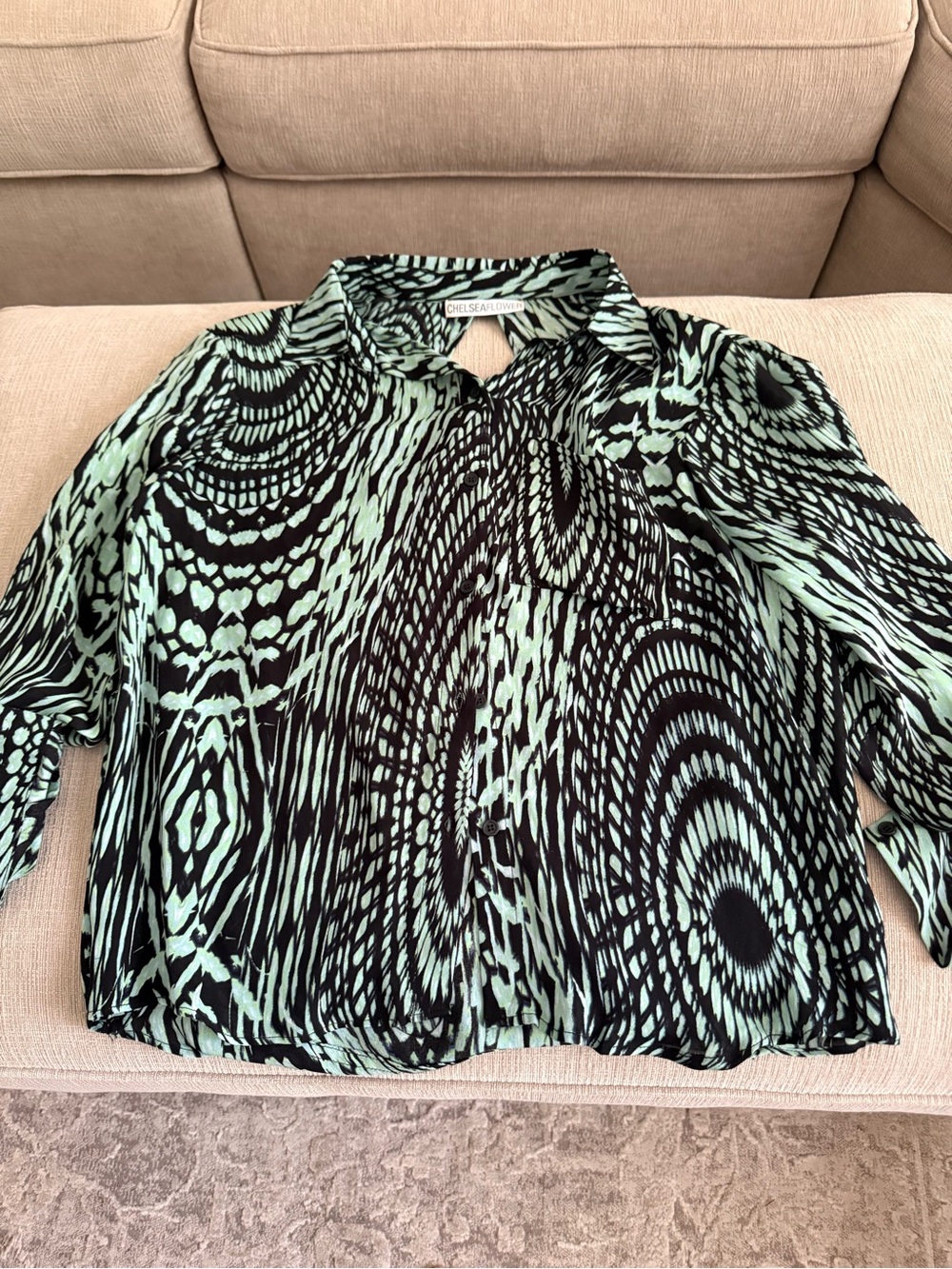 Chelsea & Violet Silk Mint and Black Abstract Button-Up Blouse